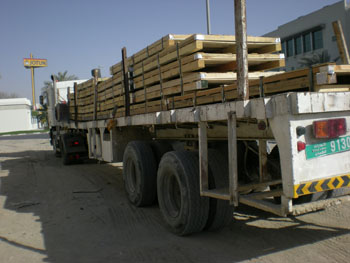 Al Quoz-loading of SS sheets1
